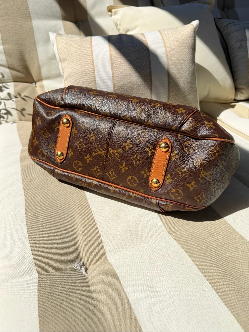 Louis Vuitton Galliera PM Classic Monogram Hobo Shoulder Hand Bag